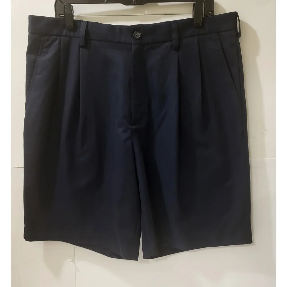 IZOD Navy Blue‎ Men's Golfing  Camping  Hiking Shorts, Size 36